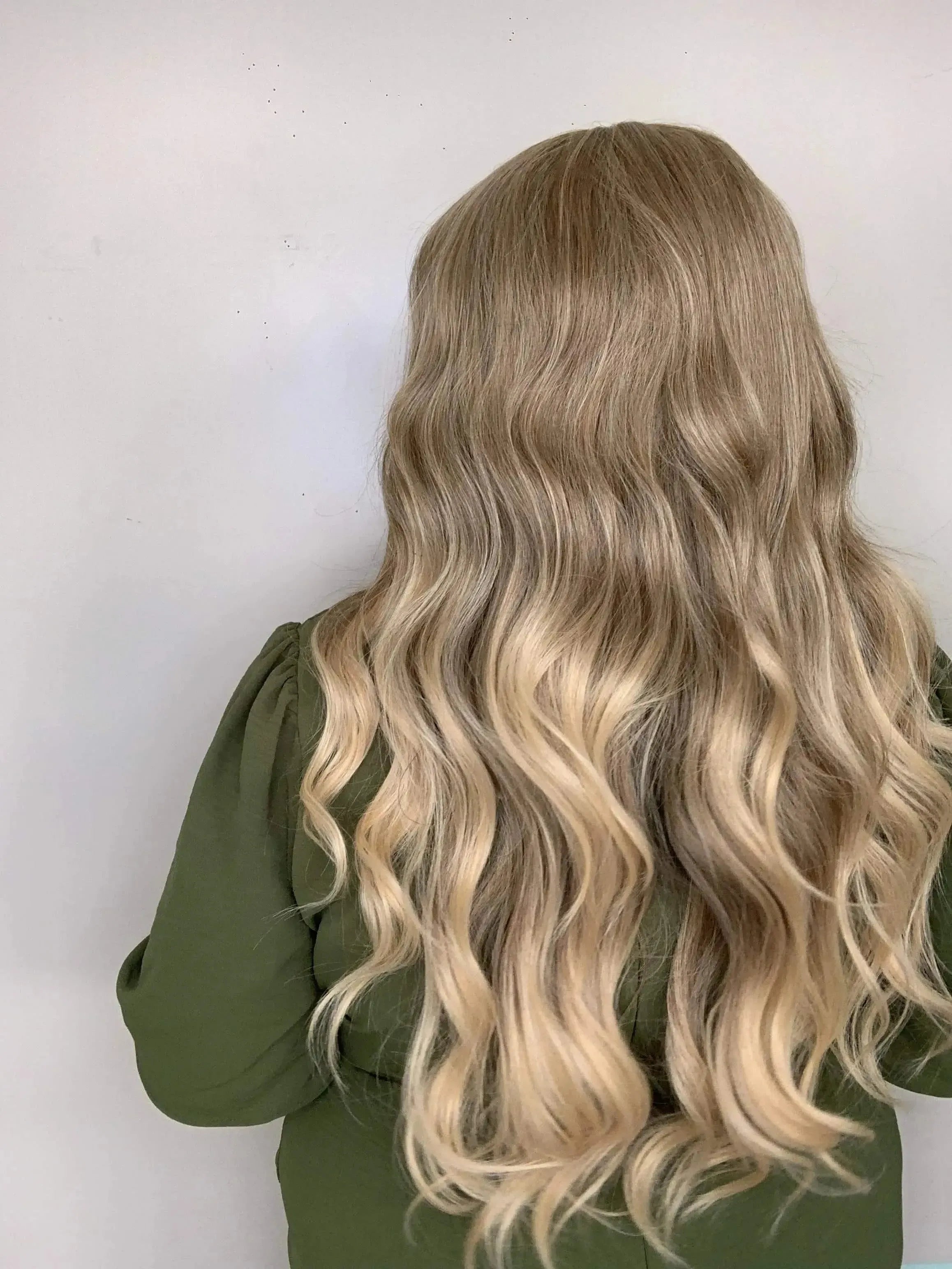Lace Front Alícia Loira Pontas Claras Ondulada