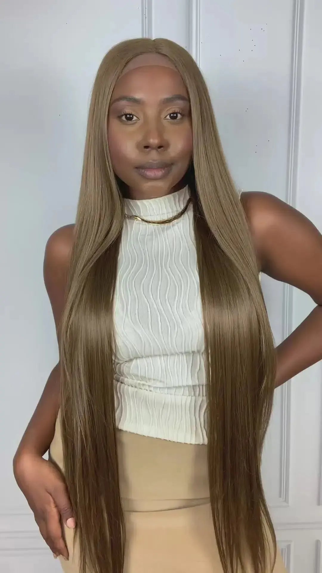 Lace Front Britany Castanha 30W Longa Premium 105cm