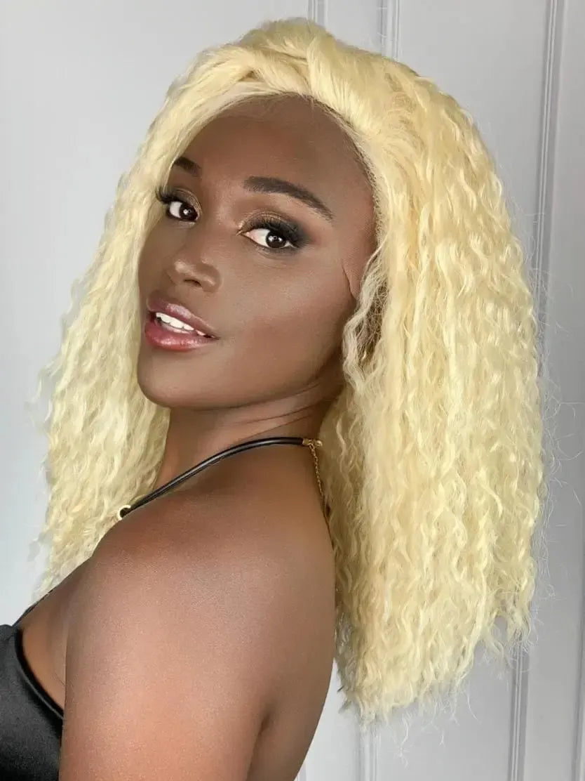 Lace Front Cacheada Loira Missouri - It's a Wig (Gringa)