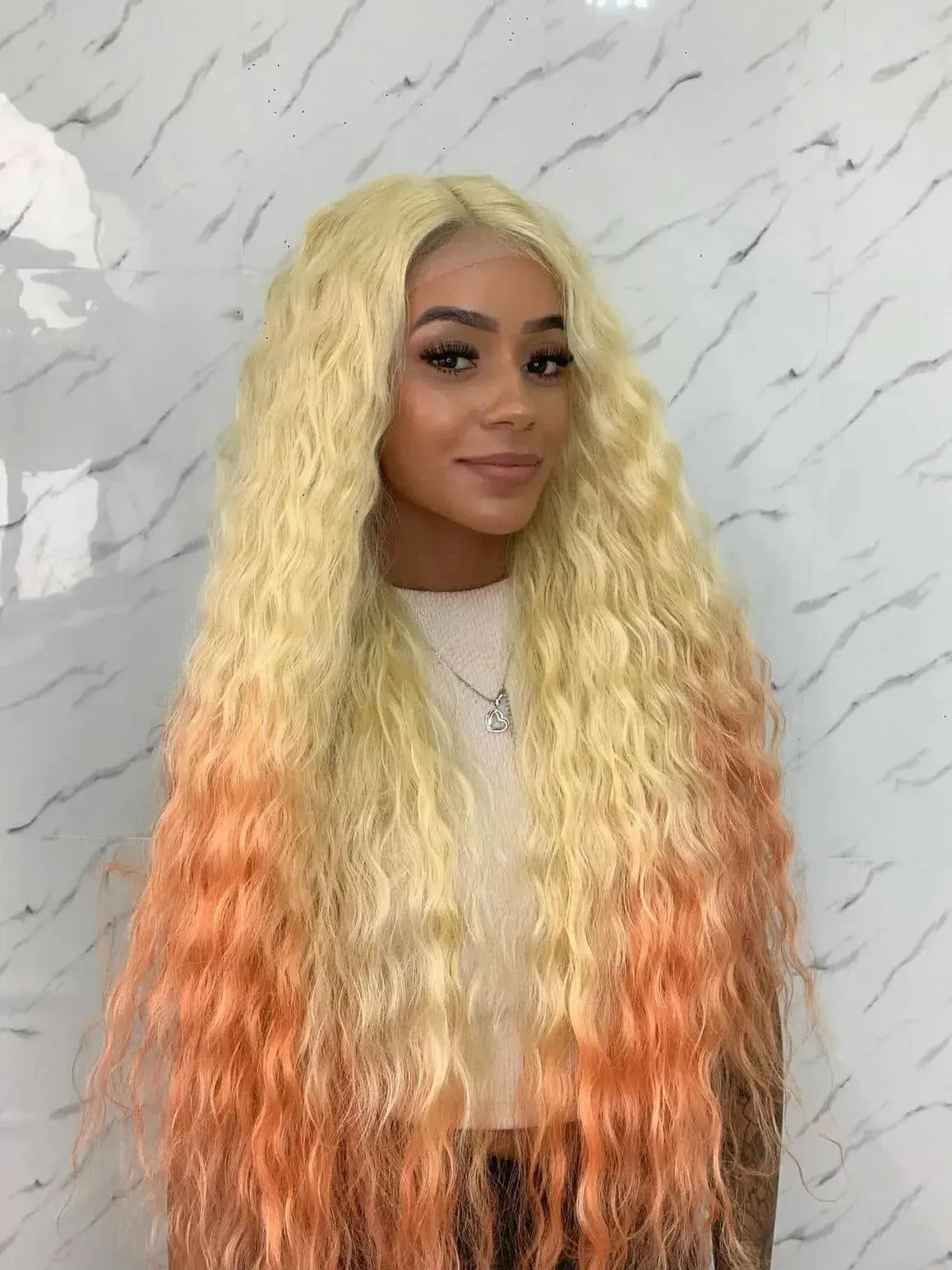 Lace Front Emilia Loira Pontas Laranjas