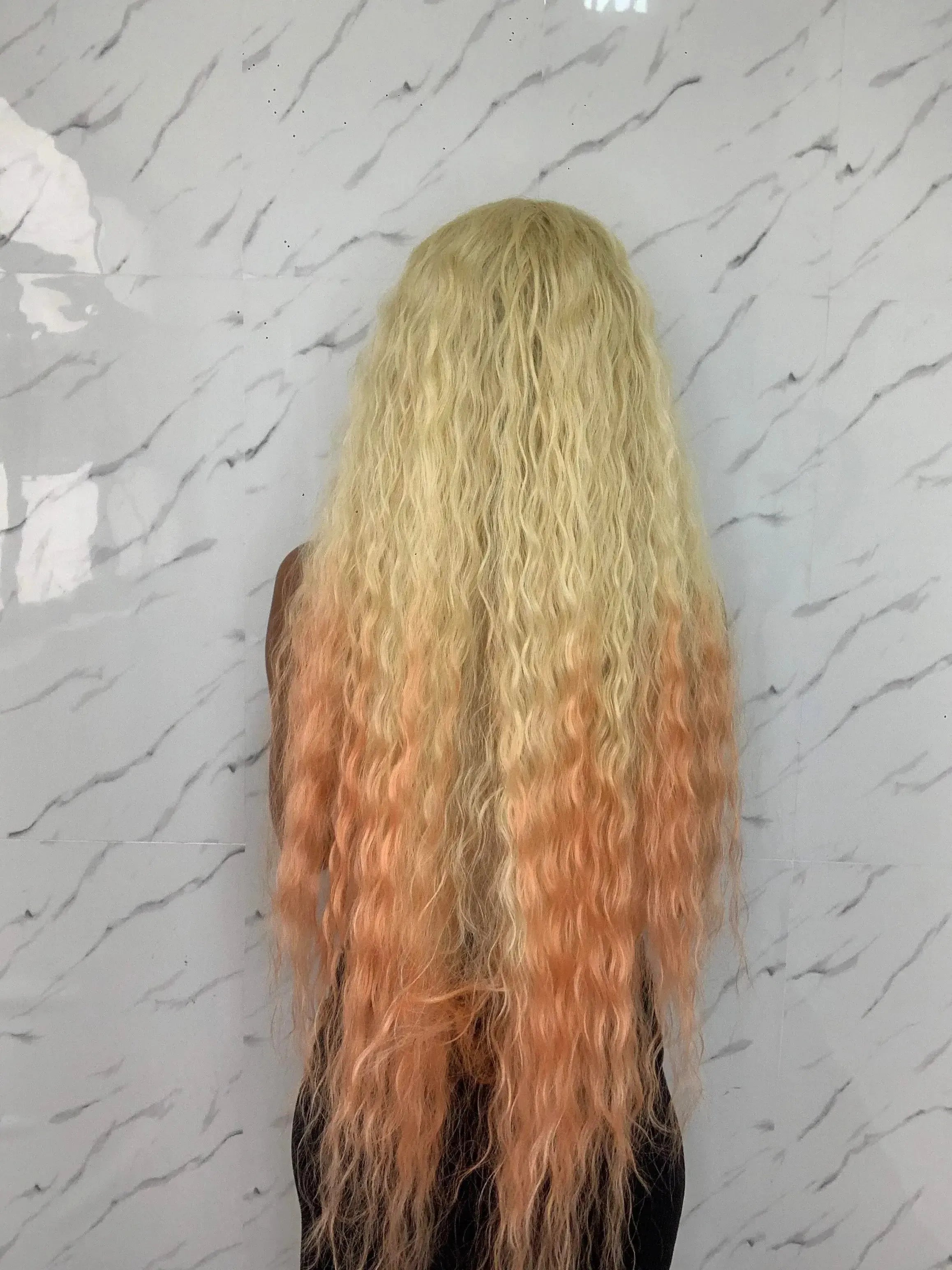 Lace Front Emilia Loira Pontas Laranjas