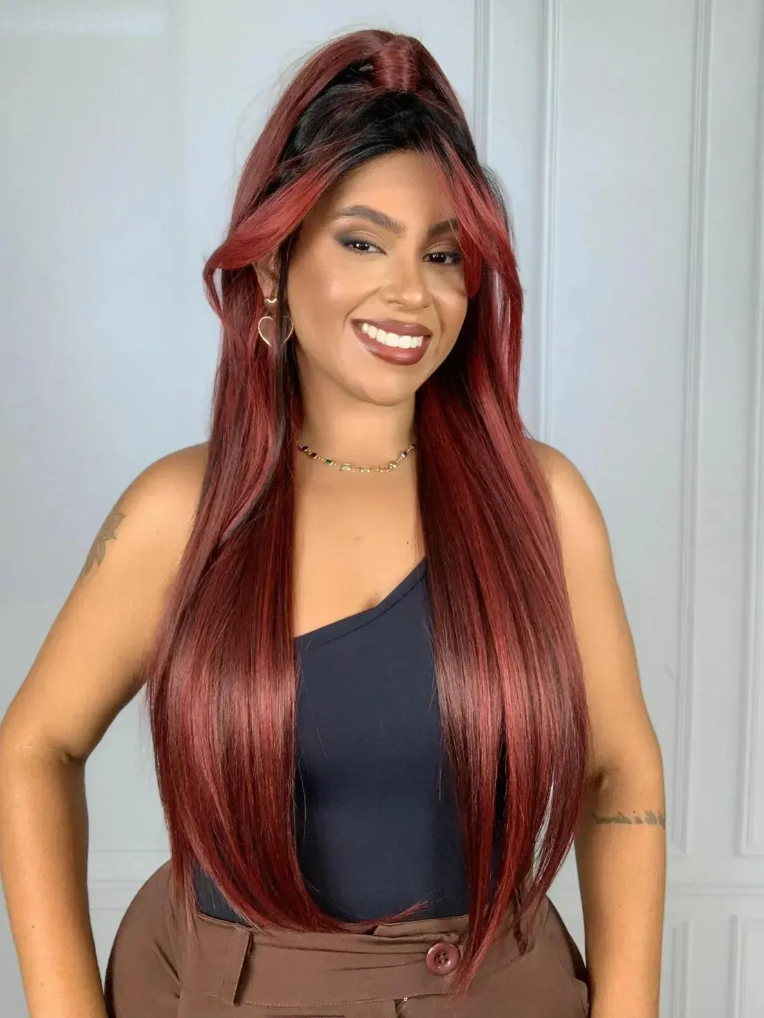Lace Front Freda Vermelha com Preto