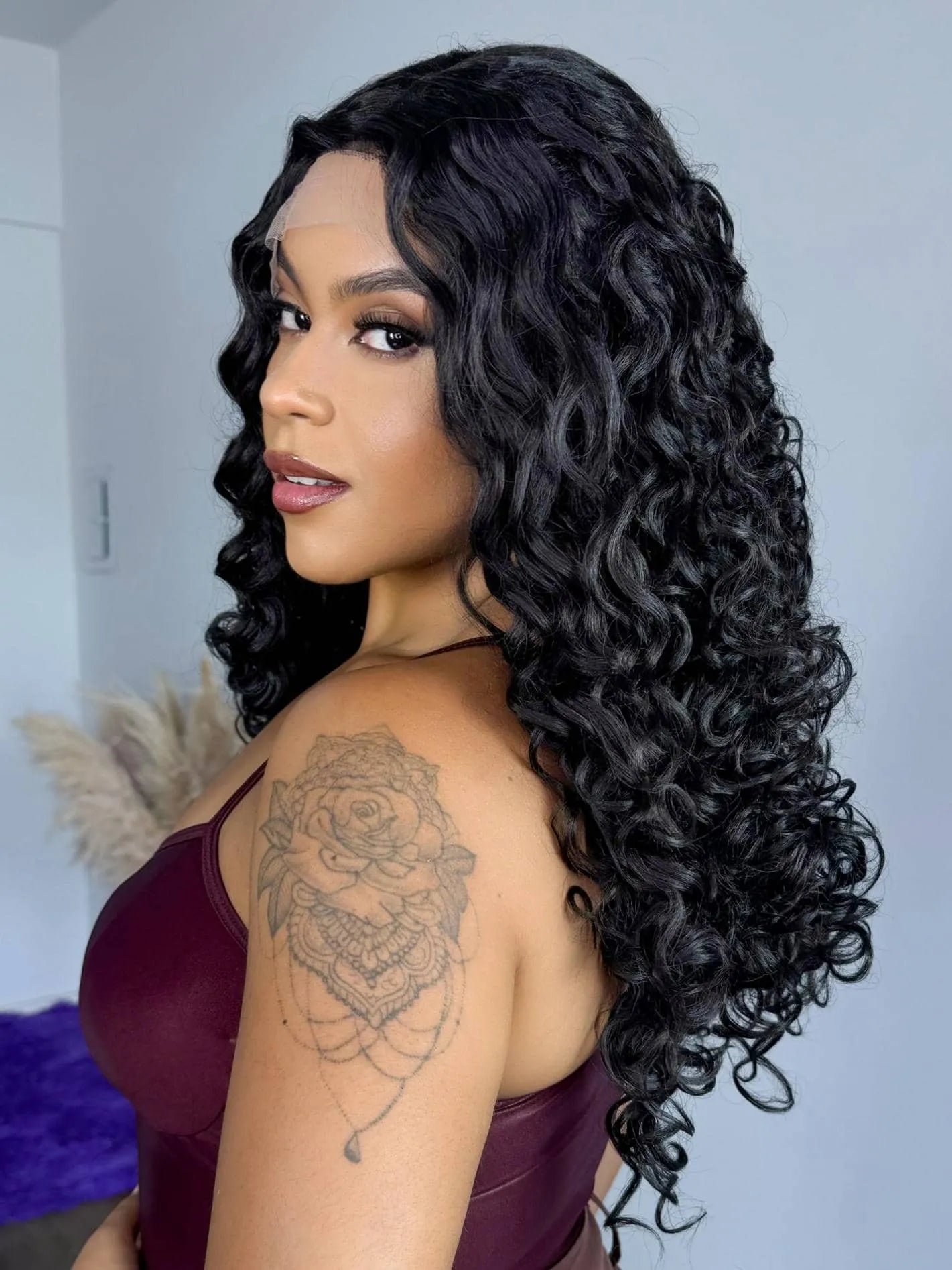 Lace Front Grace Castanho Escuro Cacheada