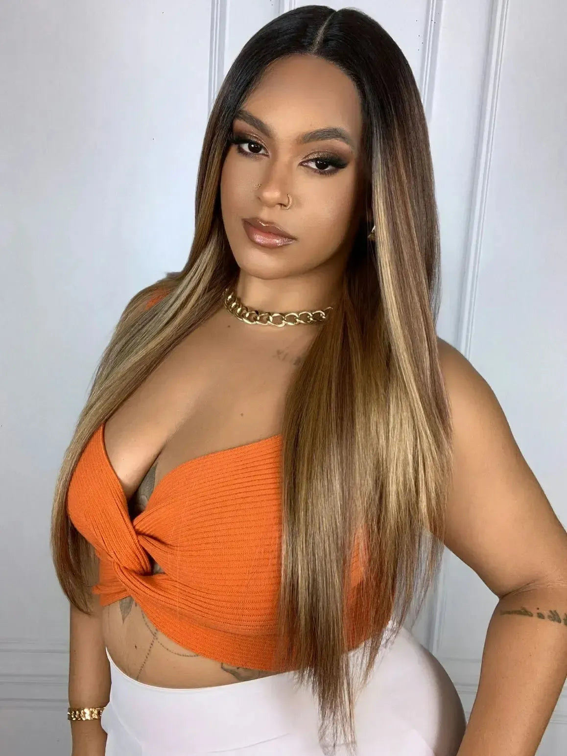 Lace Front HD Amanda Castanha Luzes Lisa 75cm