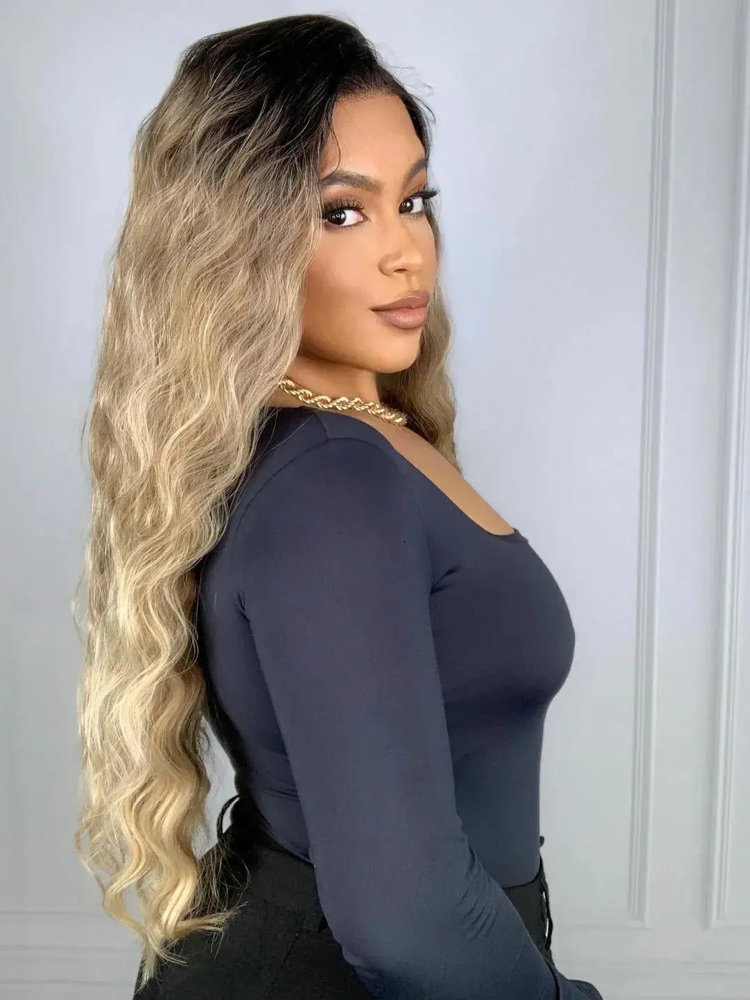 Lace Front HD Doris Loira Ondulada - Repartição Livre 13x6