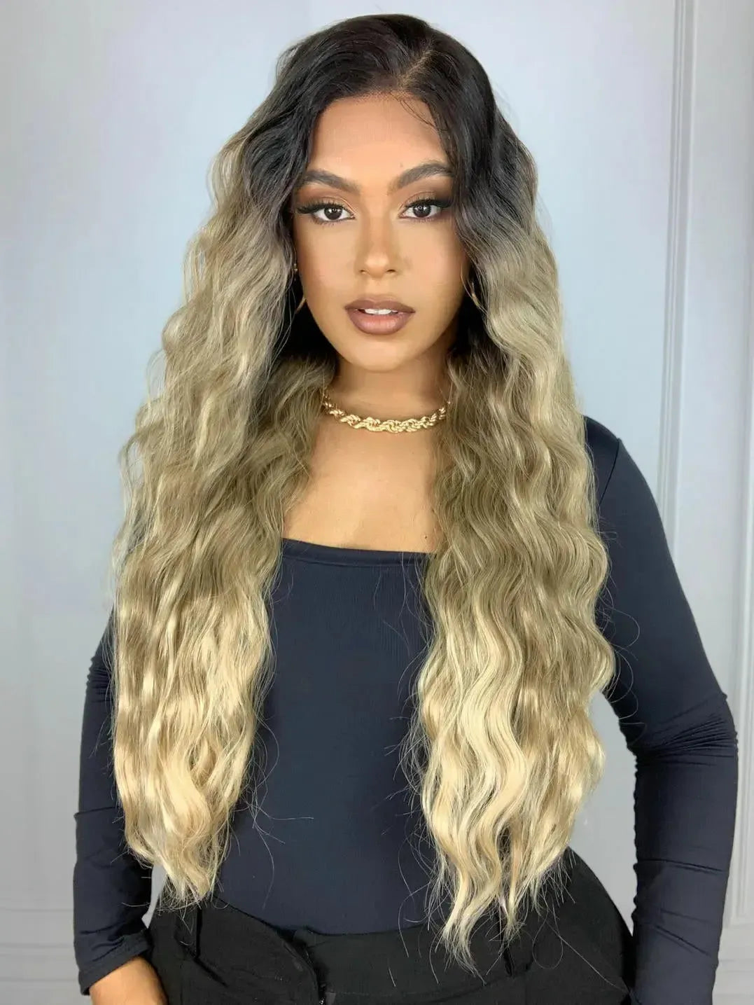 Lace Front HD Doris Loira Ondulada - Repartição Livre 13x6