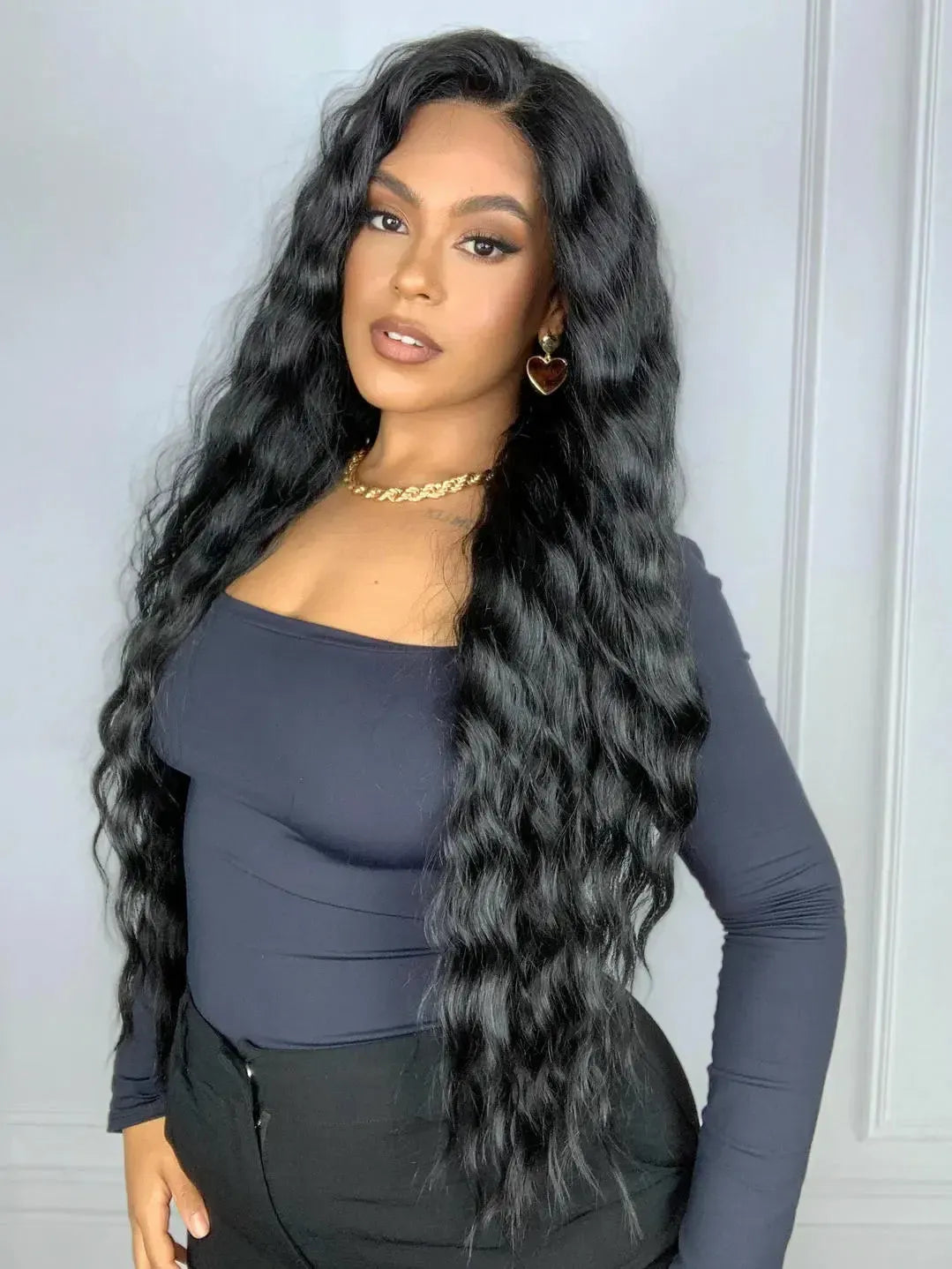 Lace Front HD Gianna Preta Ondulada - Repartição Livre 13x4