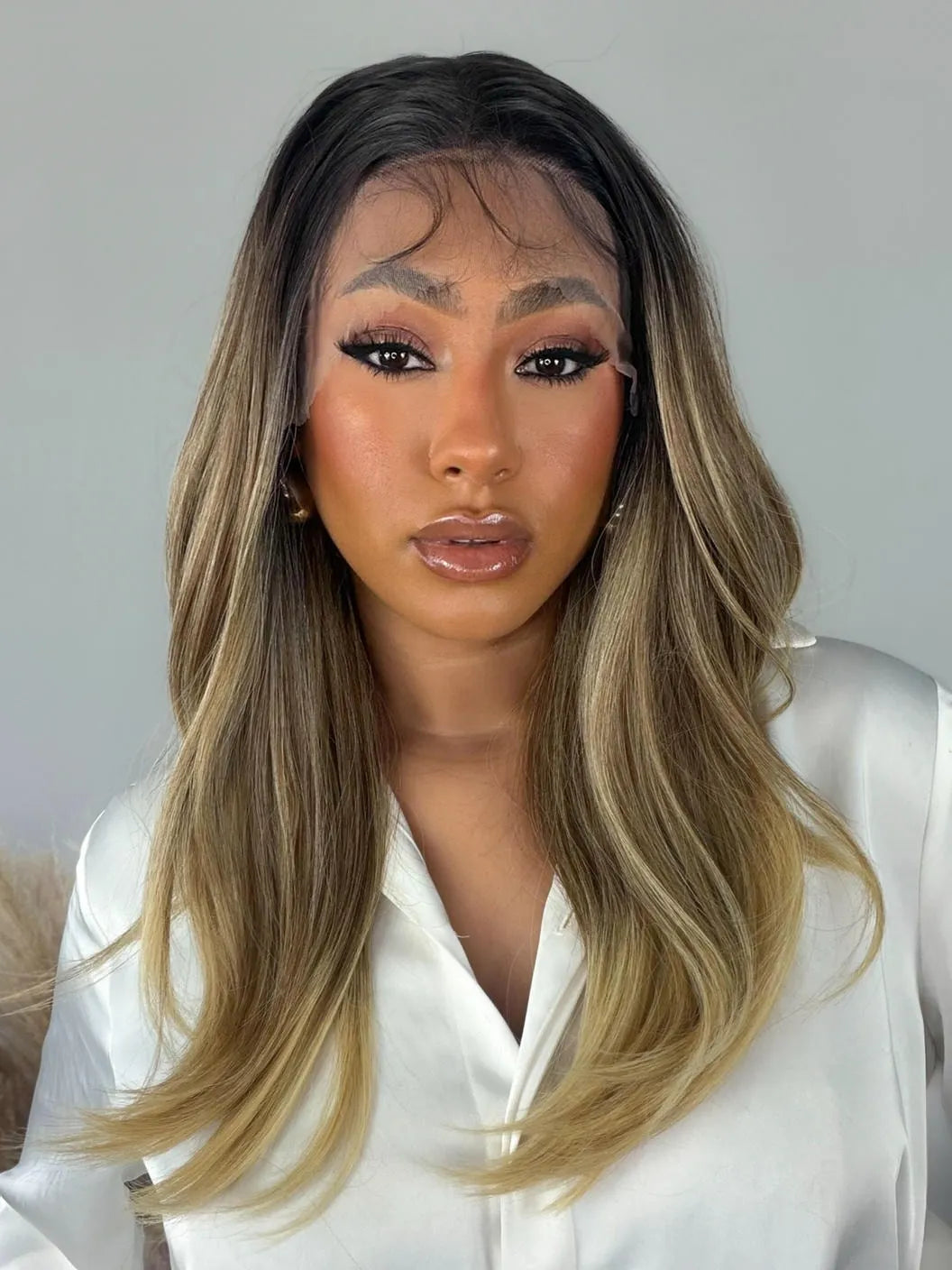 Lace Front HD Vinia Loira - Repartição Livre 13x4
