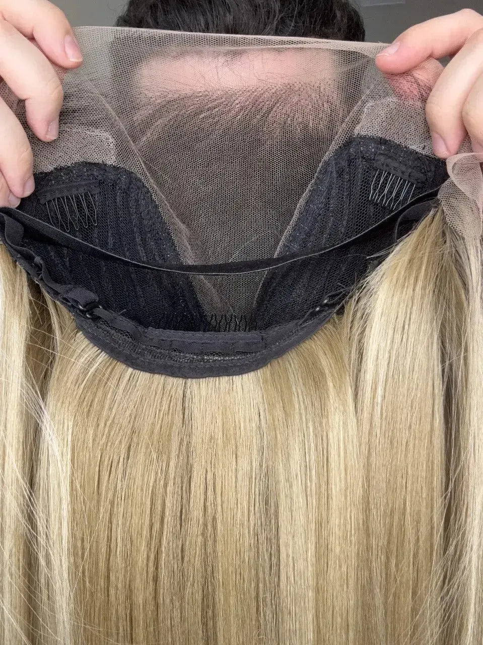 Lace Front Loira Repartição Livre 13x6 Peça Única 010