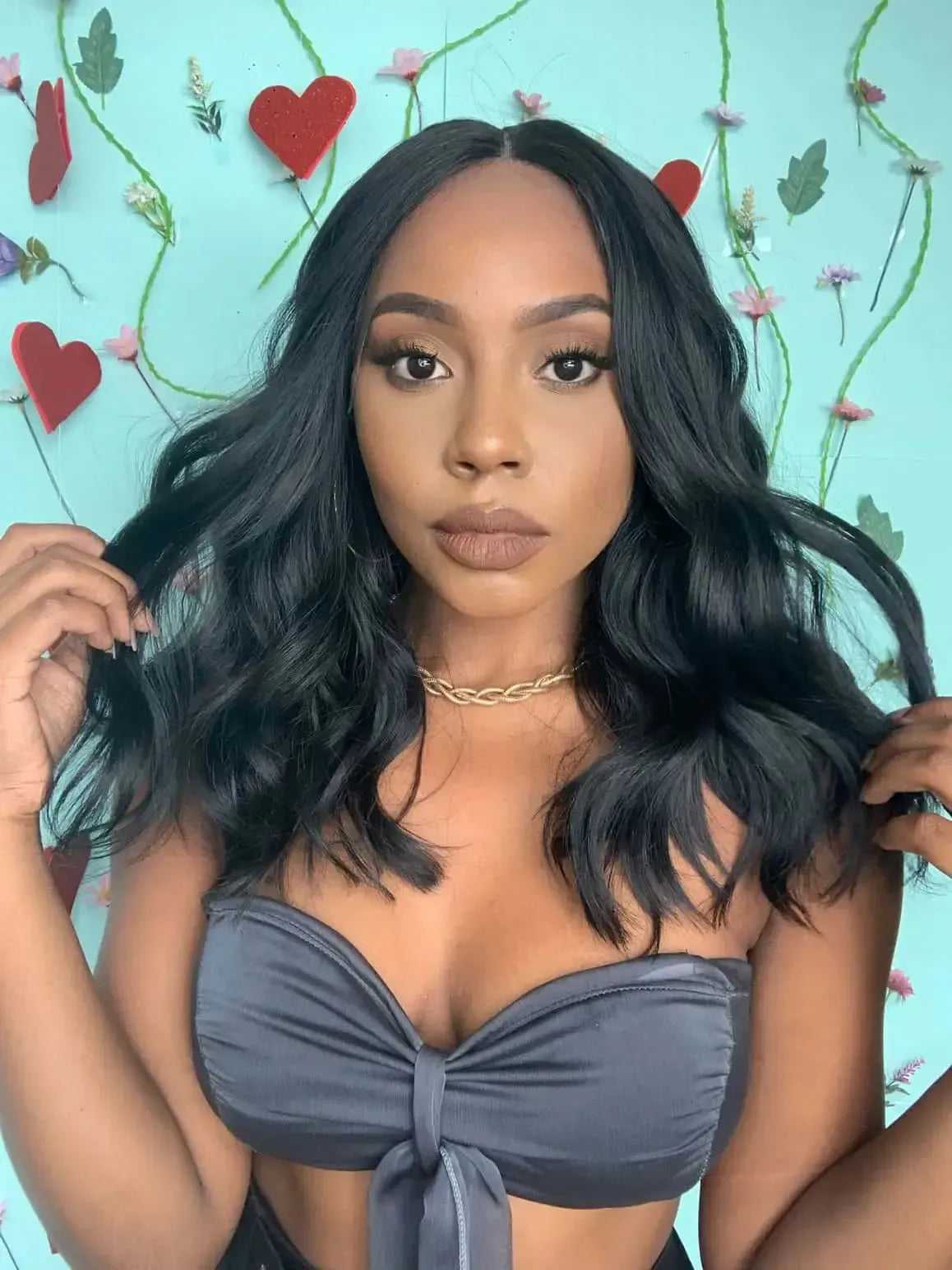 Lace Front Nely Preta Ondulada