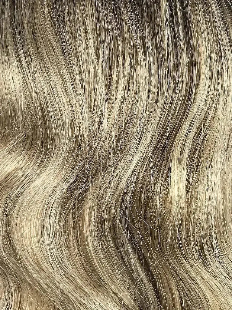 Lace Front Sister Wig BYD LACE H FLORA Loira Ondulada Com Trança Lateral 55 cm