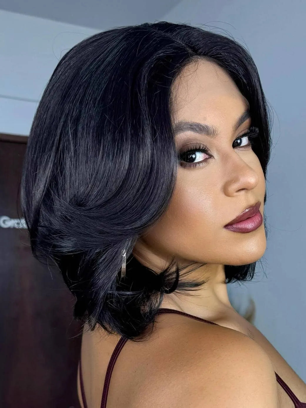 Lace Front Tania Castanho Escuro Curta