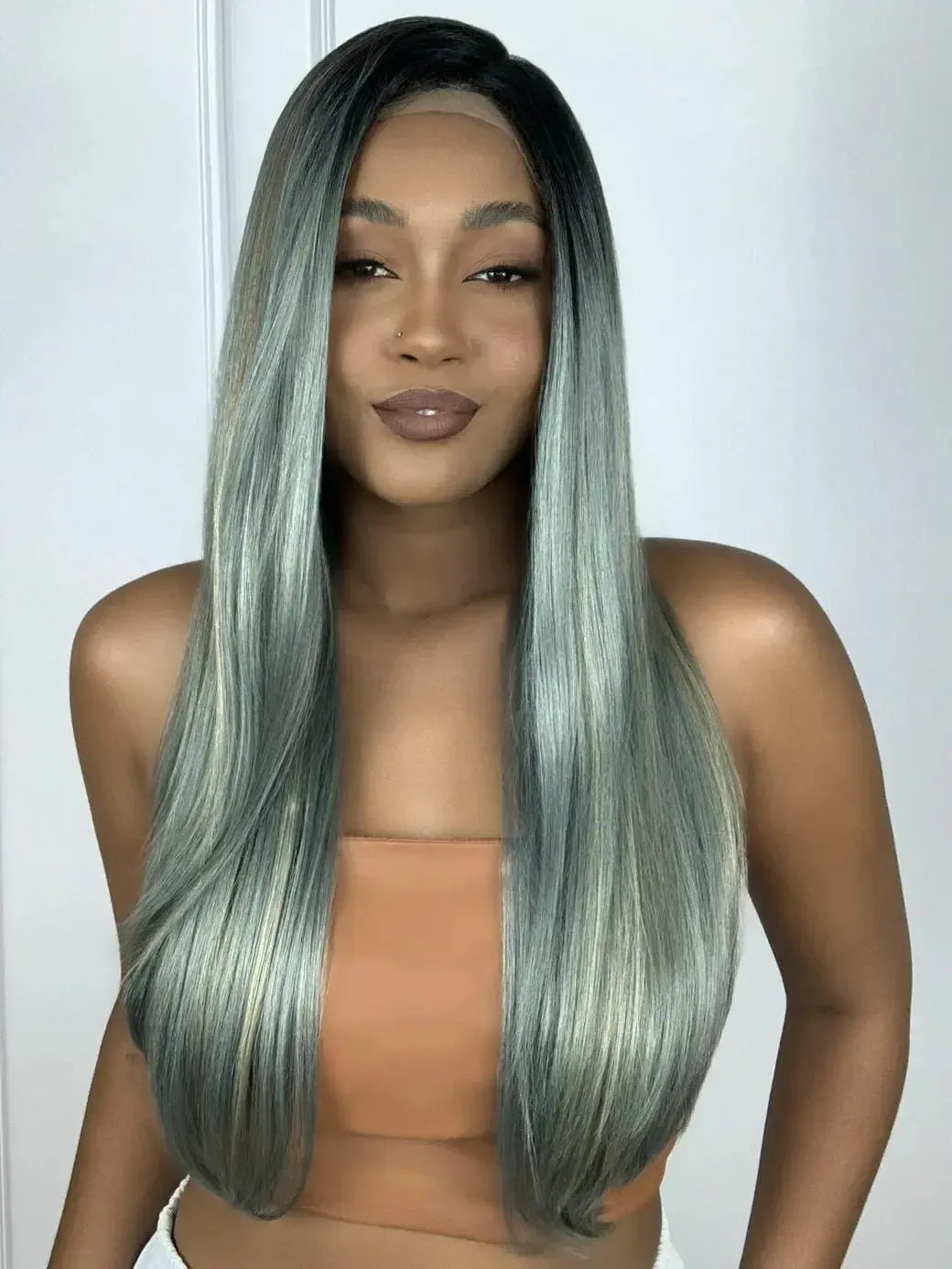 Lace Front Topee Cinza com Mechas 70cm