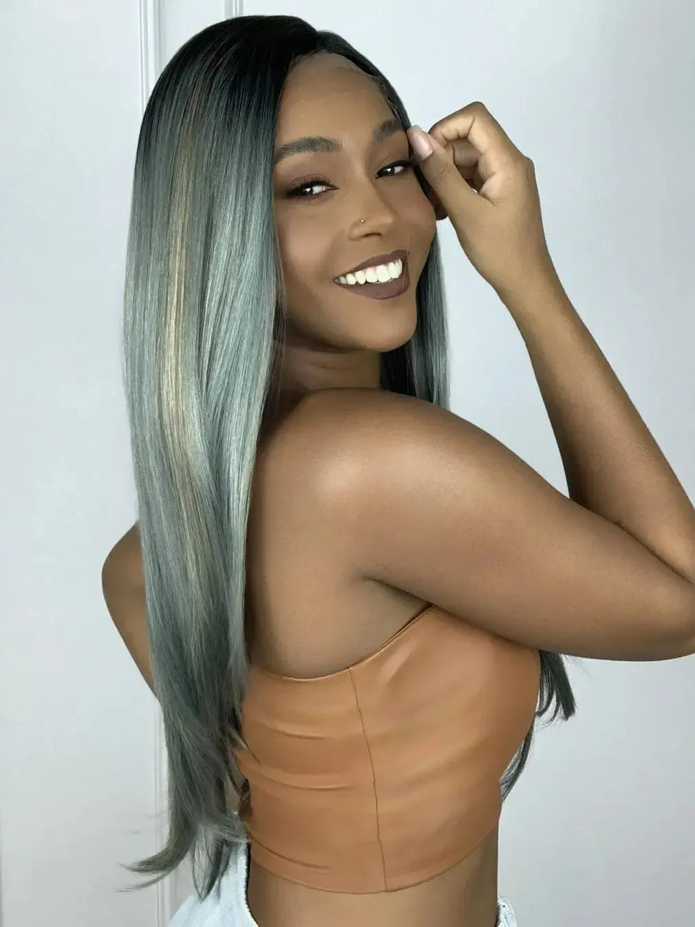 Lace Front Topee Cinza com Mechas 70cm