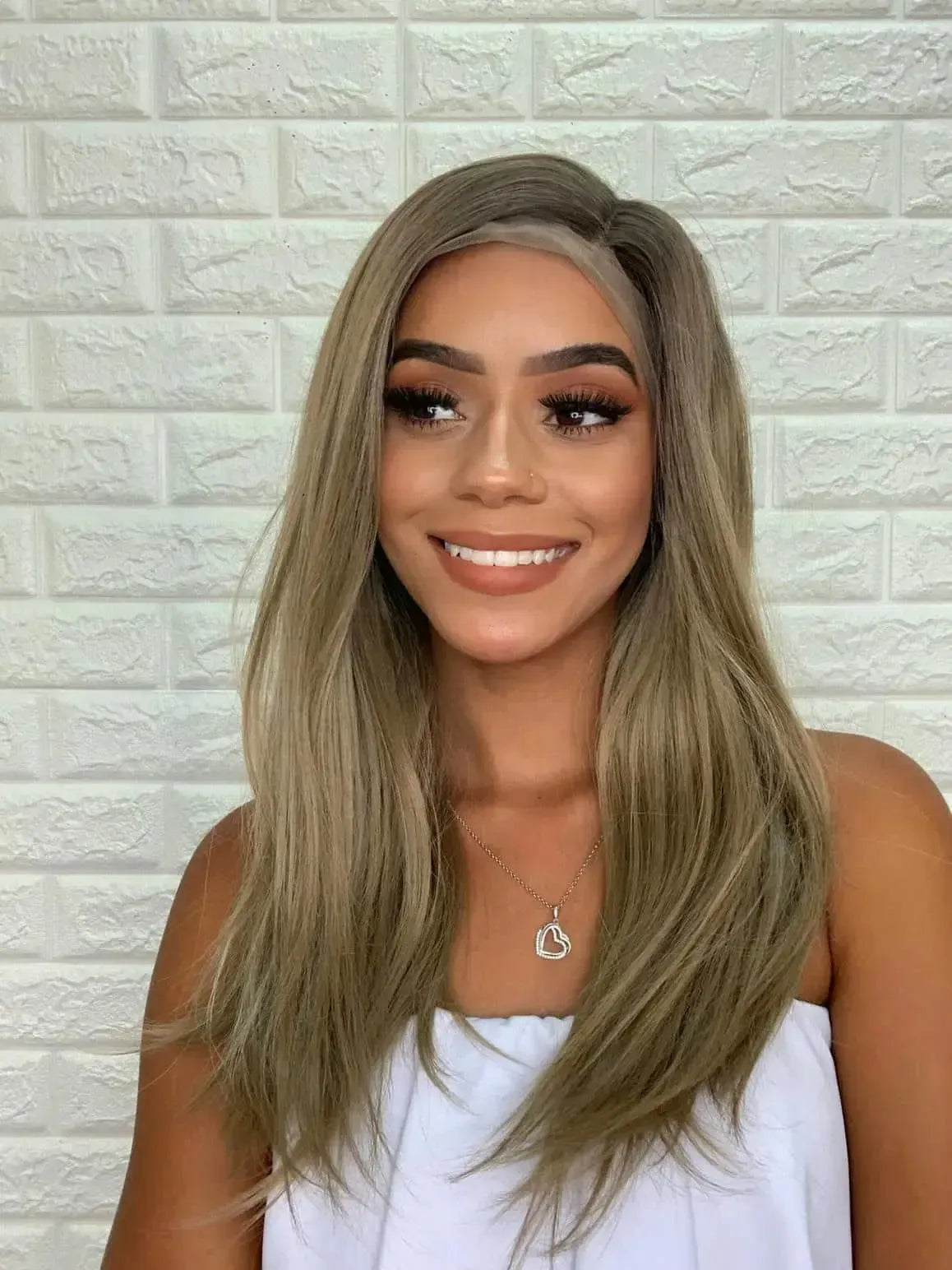 Lace Front Yaeko Loira