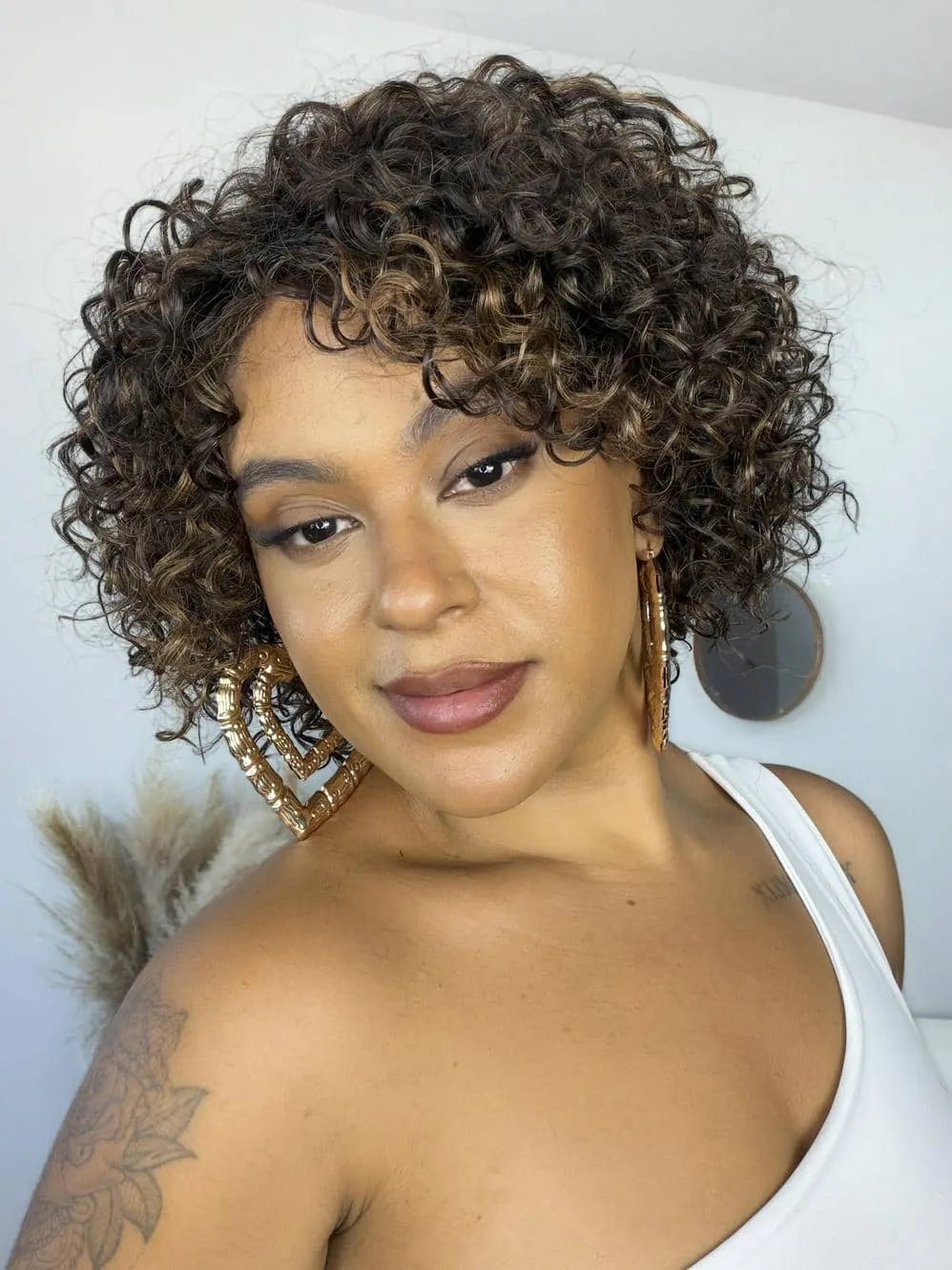 Peruca Dalilah Cabelo Humano Castanho Luzes 2/30 Cacheada