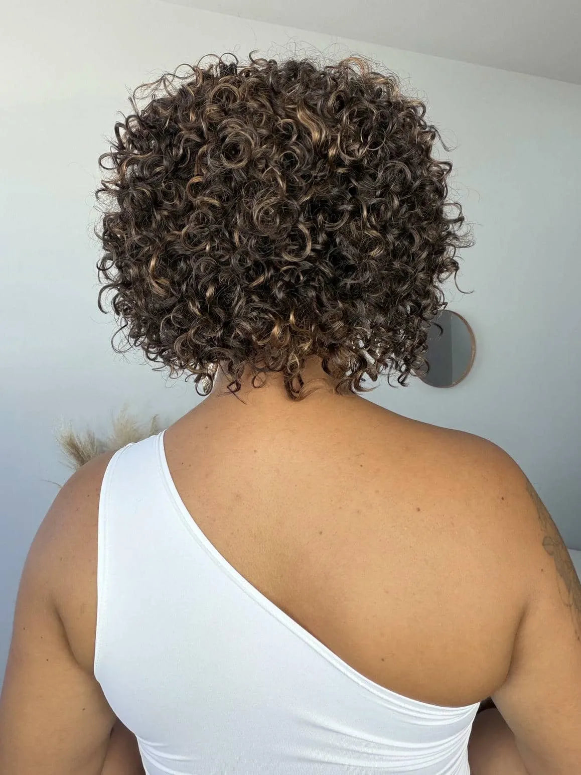 Peruca Dalilah Cabelo Humano Castanho Luzes 2/30 Cacheada