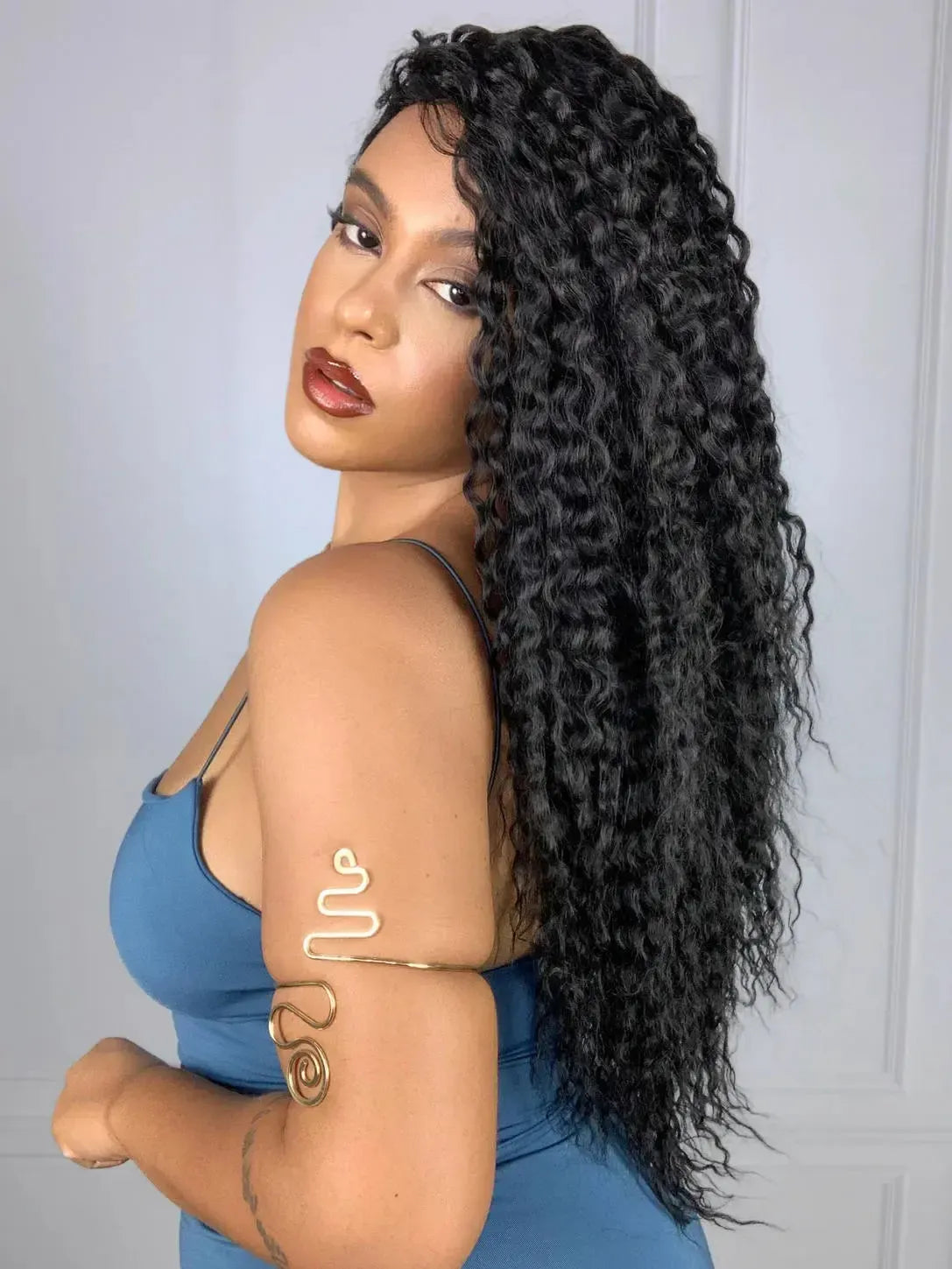 Peruca Silvia Castanho Escuro Cacheada (Bio Fibra)