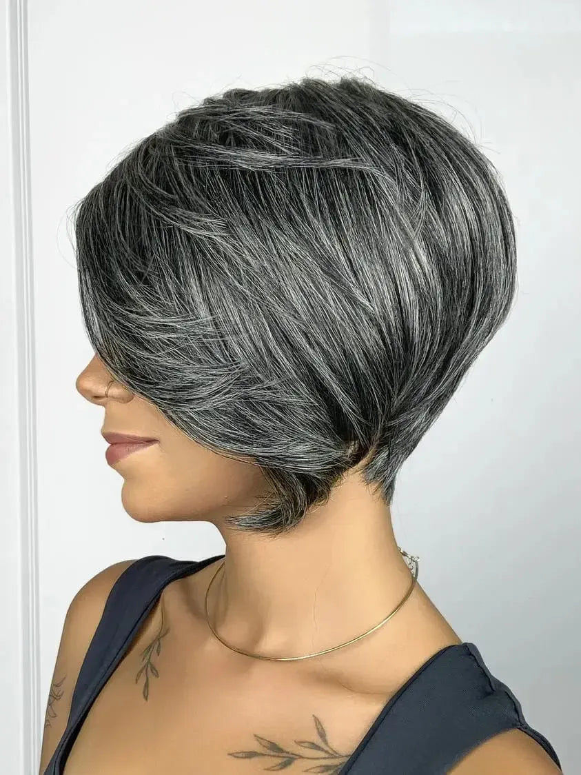 Peruca Wig Erika Grisalha Curta