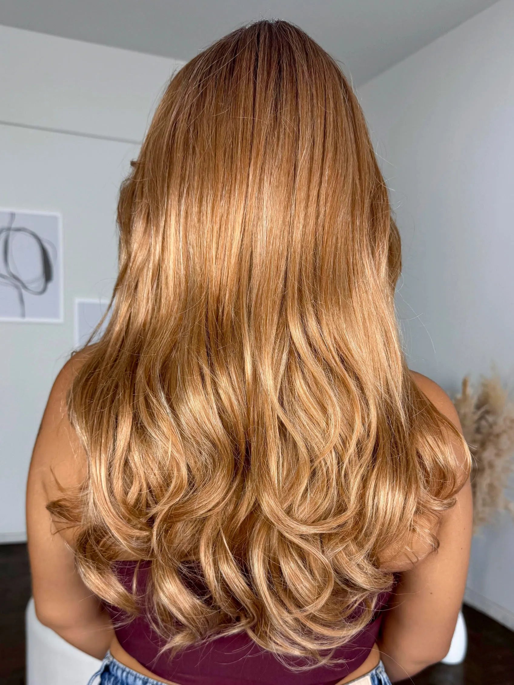 Wig Xavia Castanho 30S Ondulada Franja
