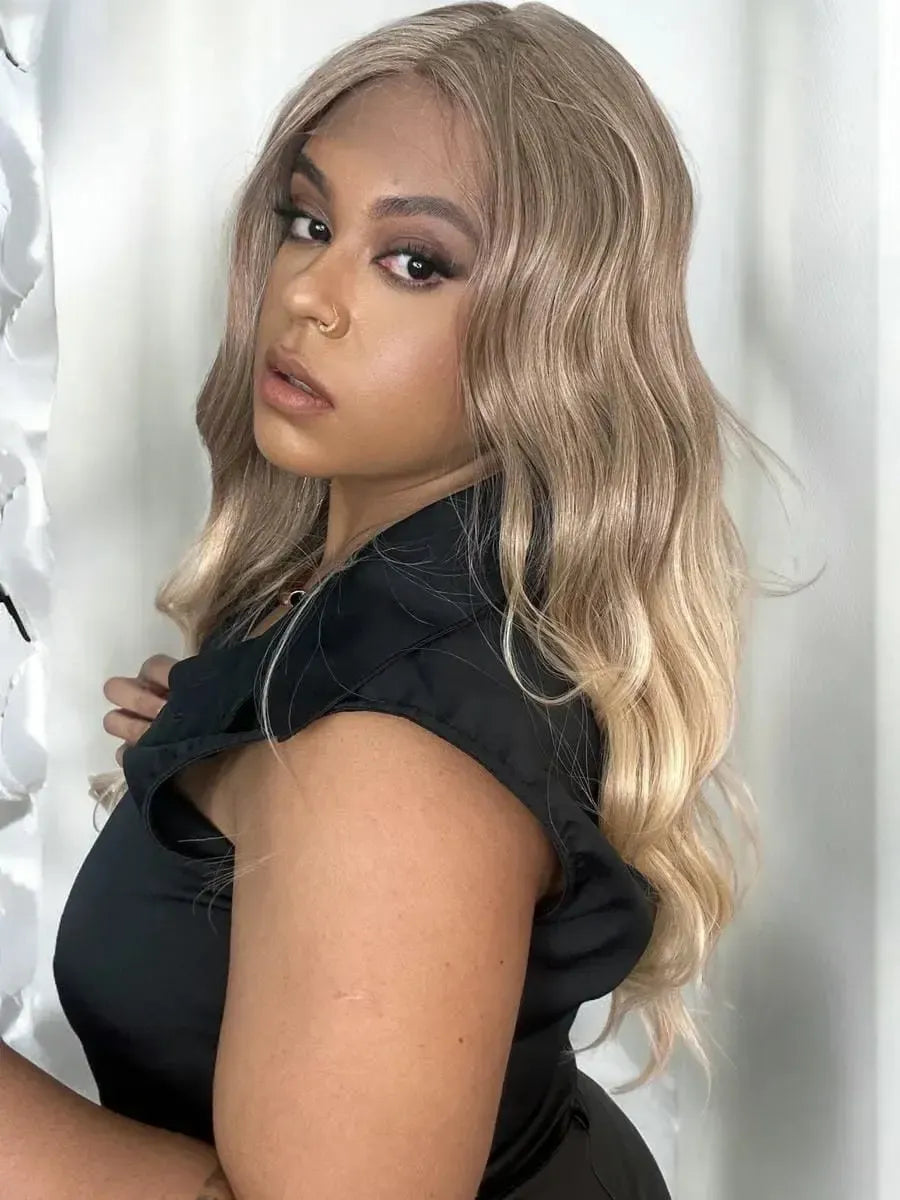 Lace Front Alícia Loira Pontas Claras Ondulada