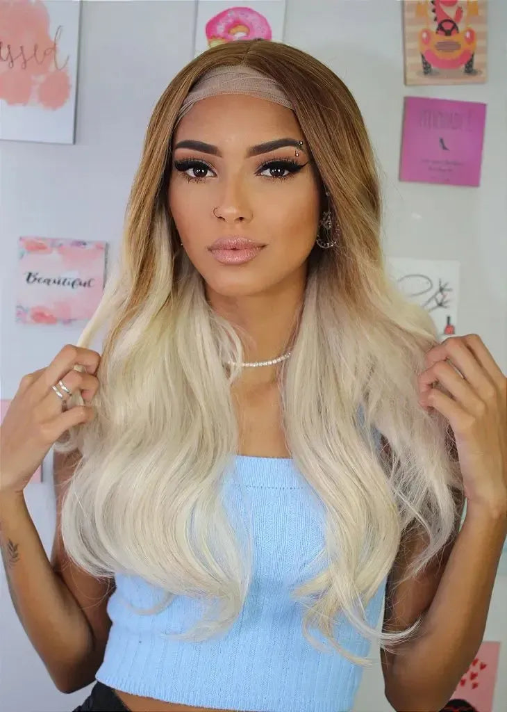 Lace Front Angelina Loiro com Raiz Loiro Castanho Ondulada 65cm