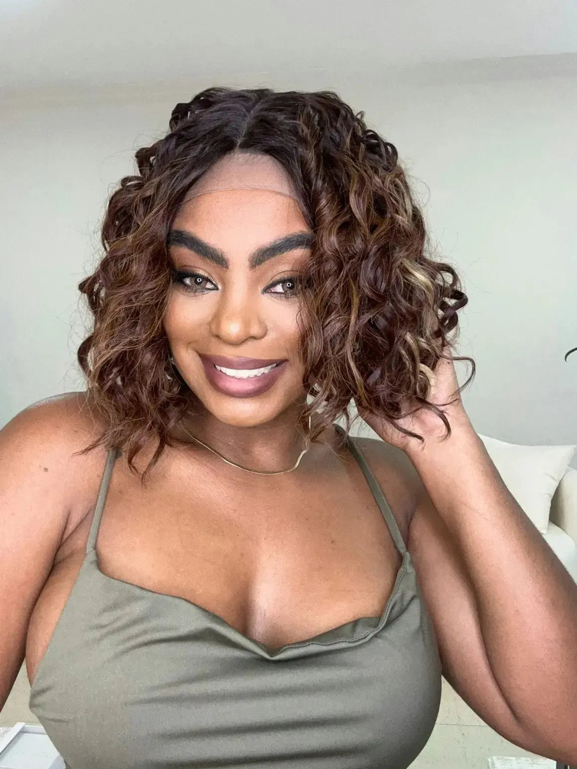 Lace Front Babi Castanho com Luzes Cacheada Ondulada