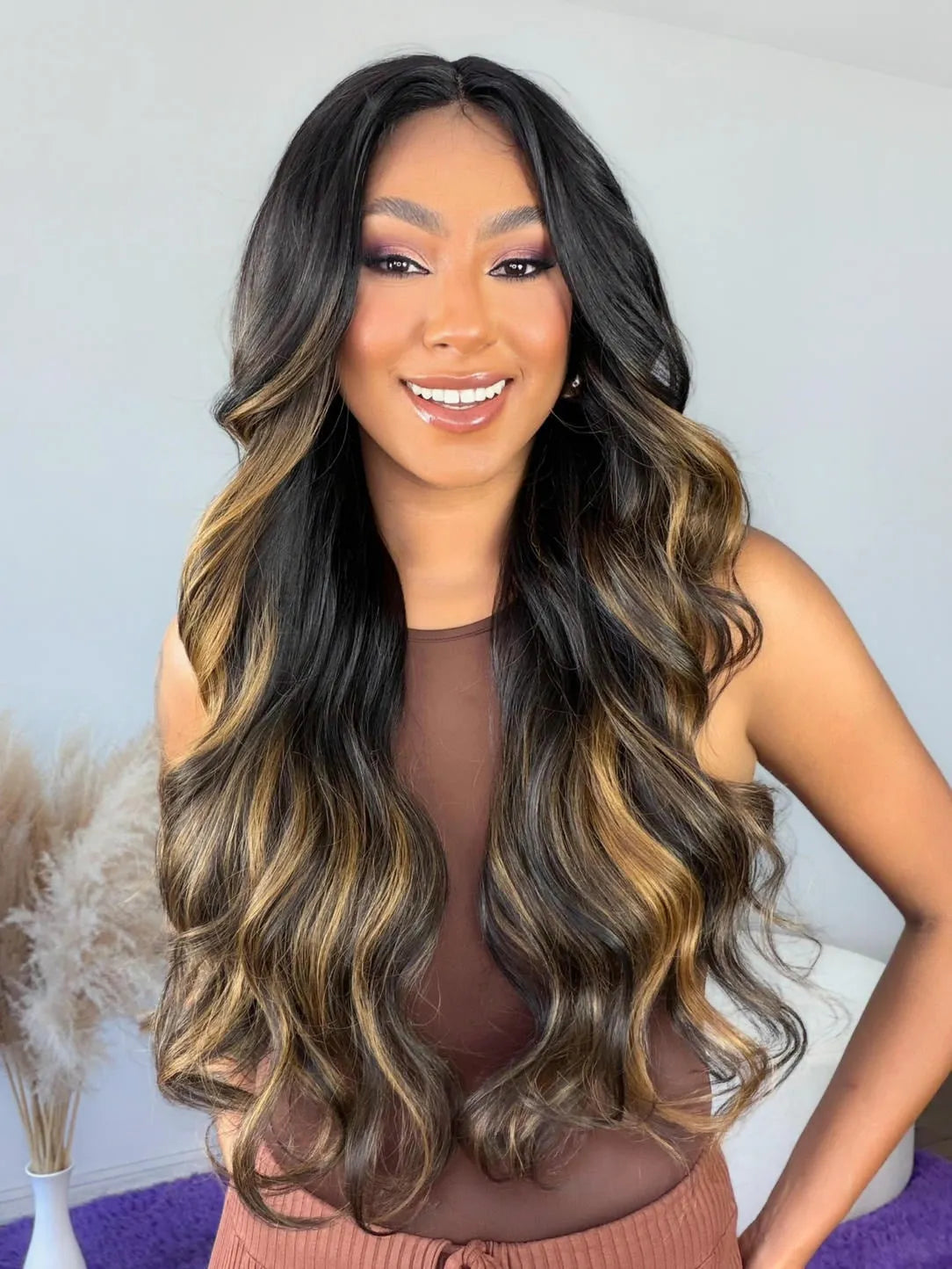 Lace Front Beatriz Castanho com Luzes N2/27 Ondulada