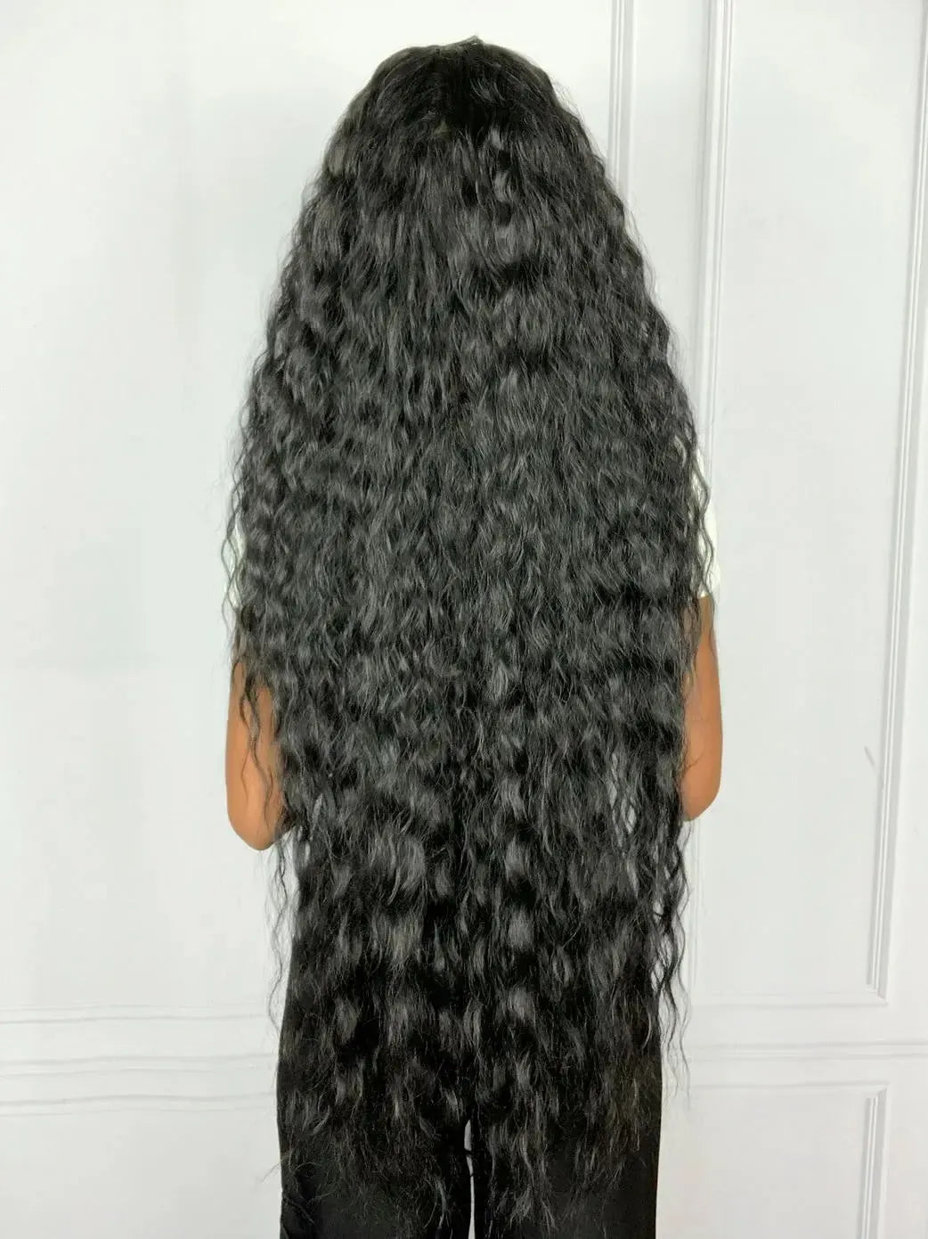 Lace Front Britany Gabriella Longa Preta Ondulada