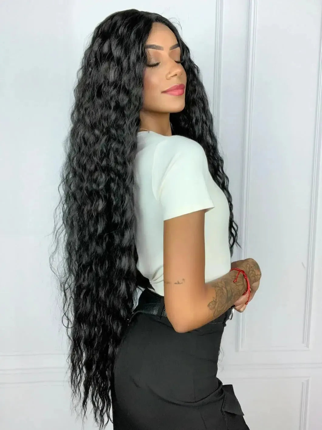 Lace Front Britany Gabriella Longa Preta Ondulada