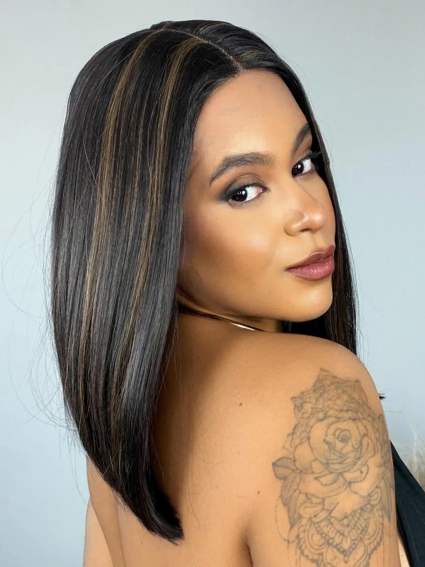 Lace Front Clelia Castanho com Luzes