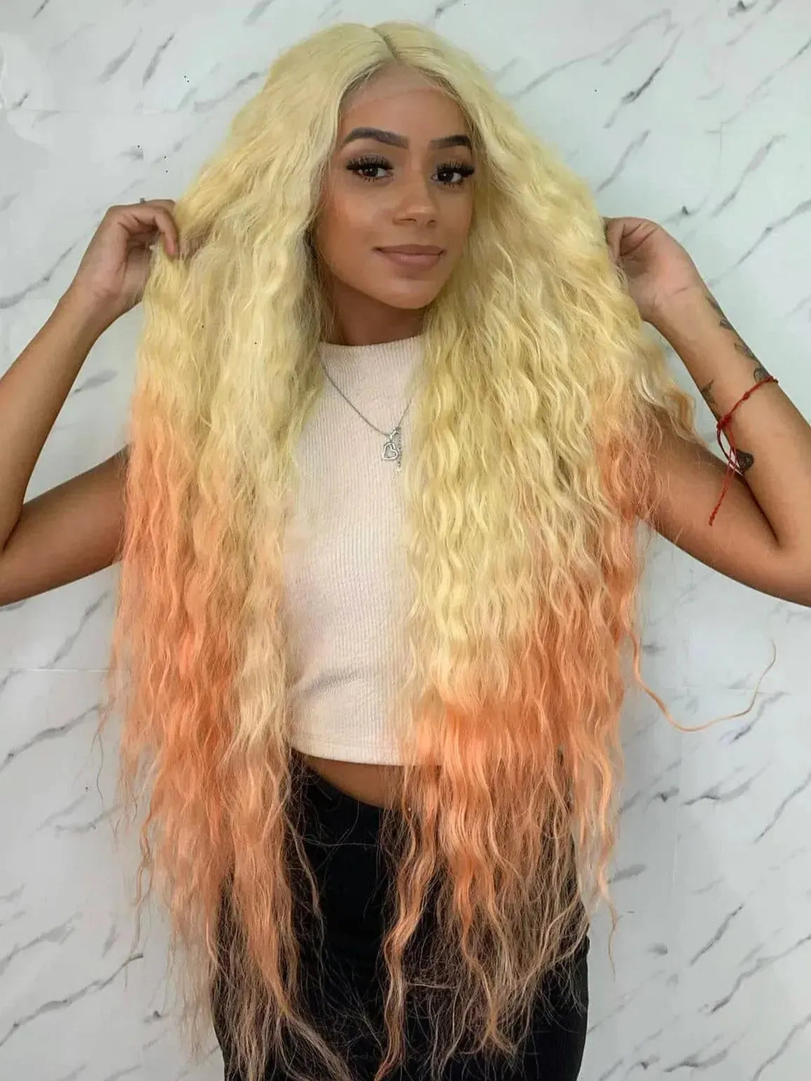 Lace Front Emilia Loira Pontas Laranjas