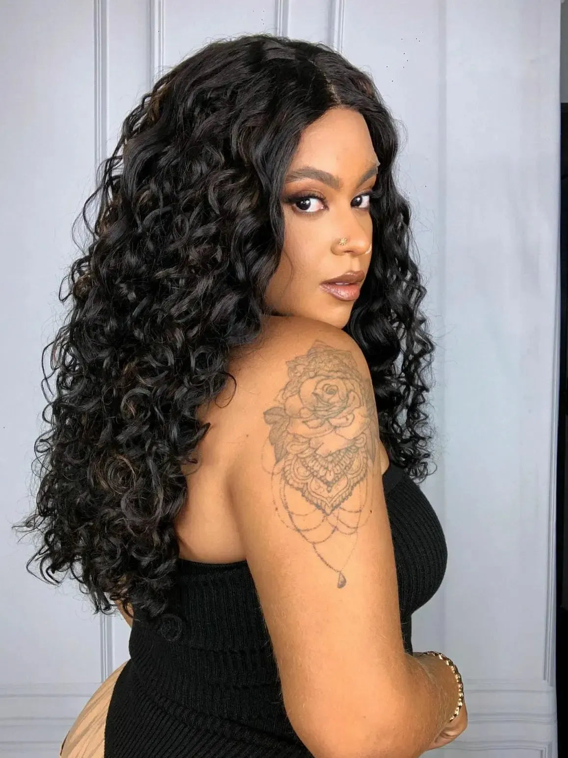 Lace Front Grace Castanha com Luzes Cacheada