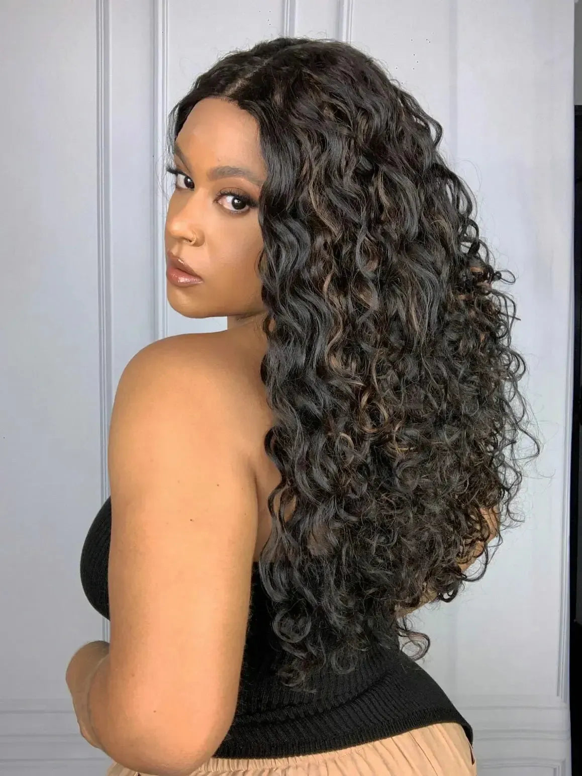 Lace Front Grace Castanha com Luzes Cacheada