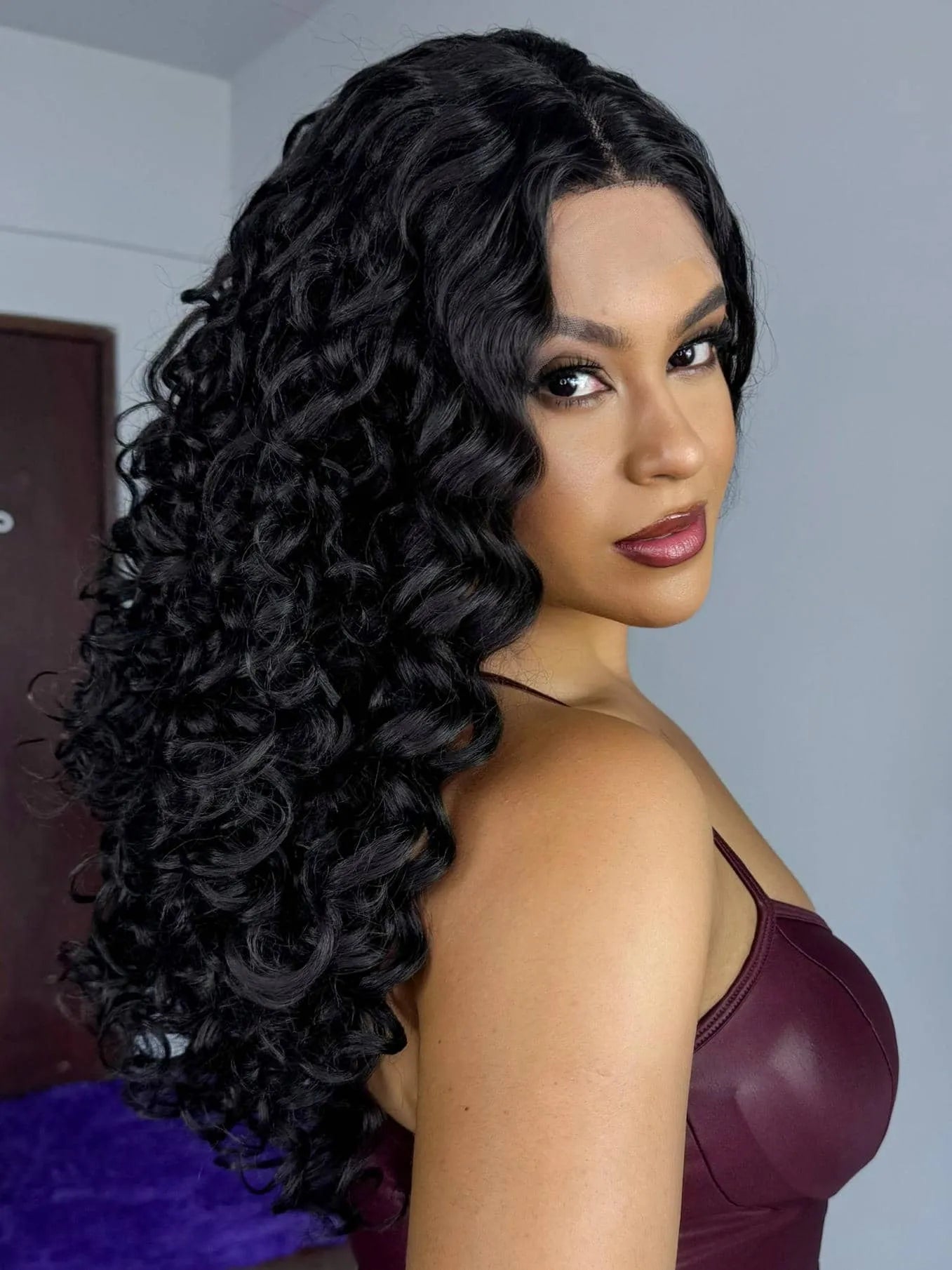 Lace Front Grace Castanho Escuro Cacheada