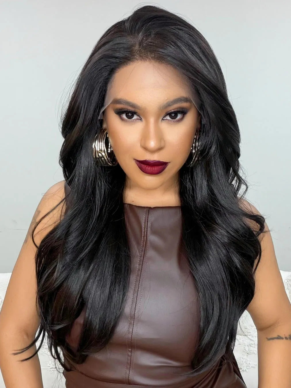 Lace Front HD Adela Castanho Escuro Ondulado 65cm - Repartição Livre 13x4