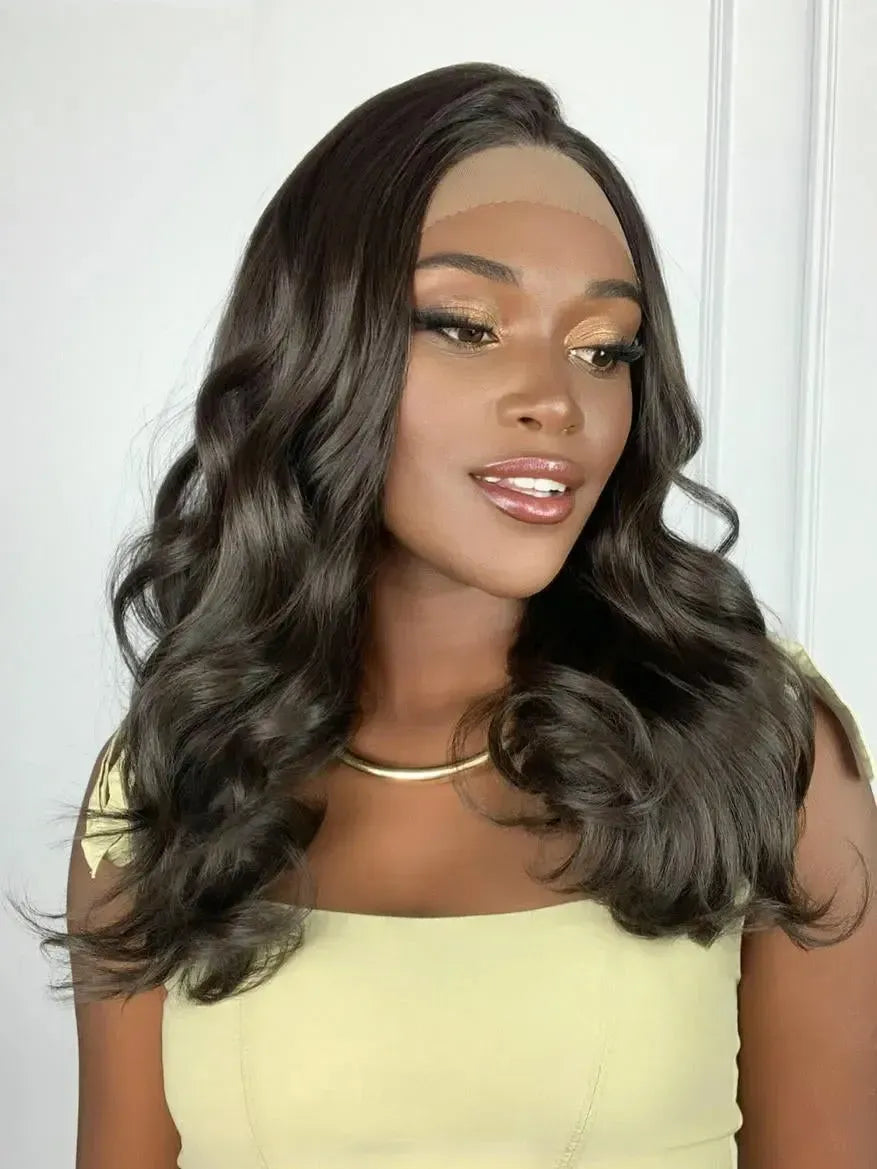 Lace Front HD Priscila Castanho Ondulada