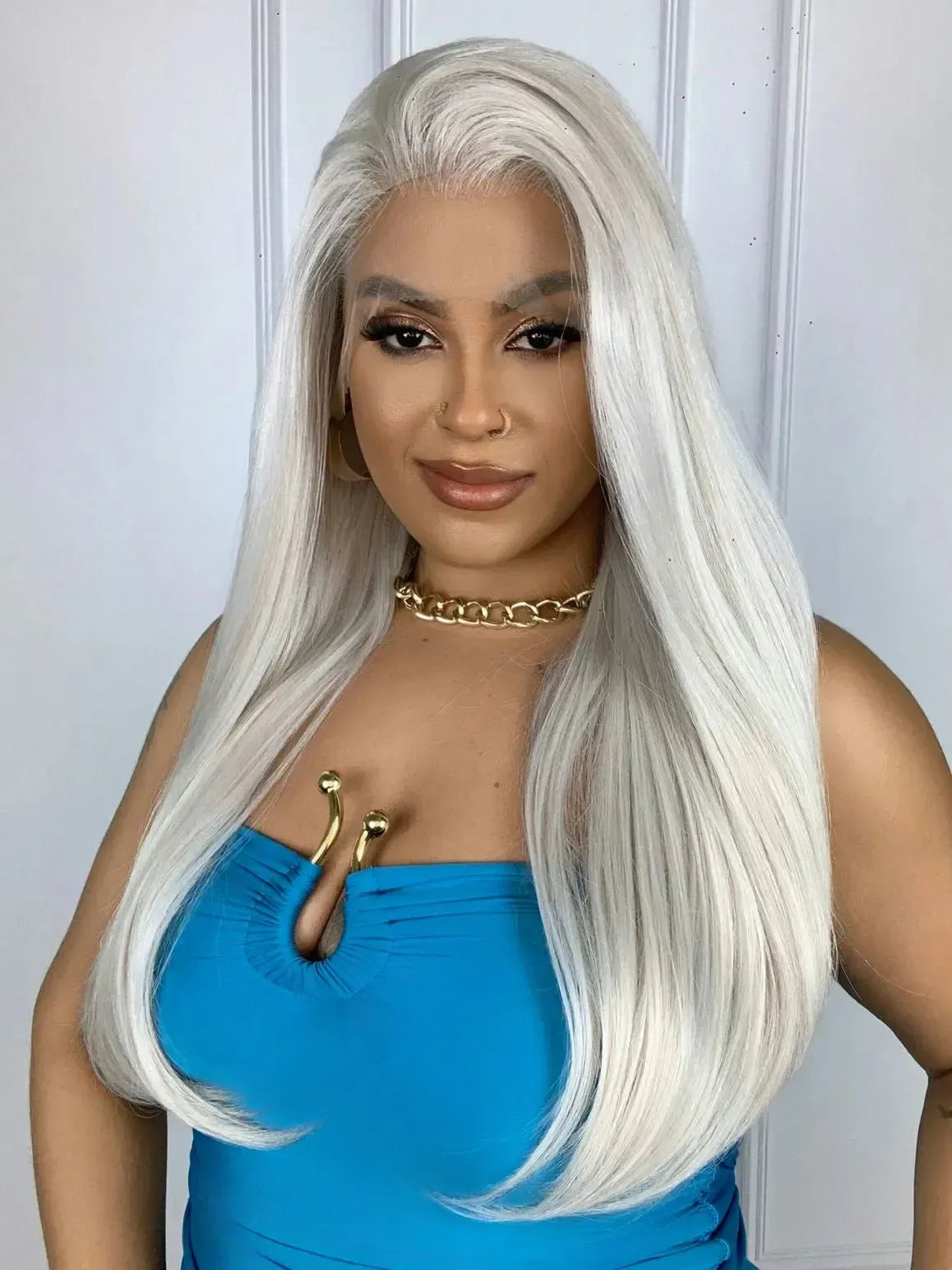Lace Front HD Valentina Loira Platinada 65cm - Repartição Livre 13x4