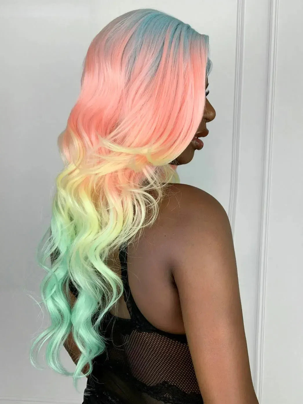 Lace Front HD Wilma Arco Iris Ondulada - Repartição Livre 13x4