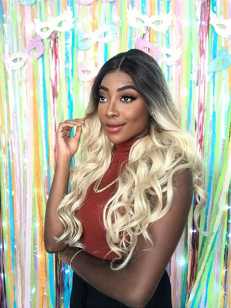 Lace Front Hara Andy Loira com Raiz Preta Ondulada