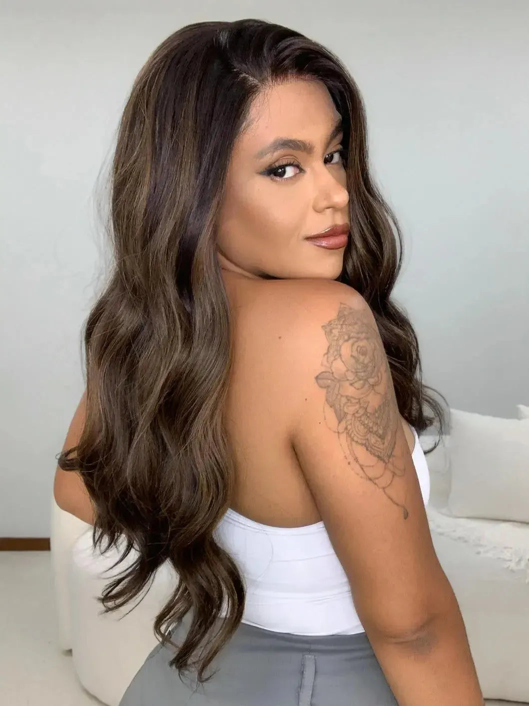 Lace Front Harriet Castanho com Luzes - Repartição Livre 13x4