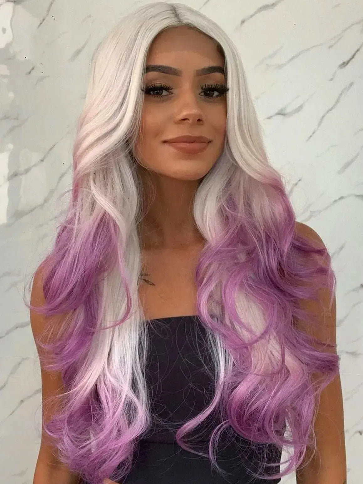 Lace Front Kimberly Branca Pontas Roxas Ondulada