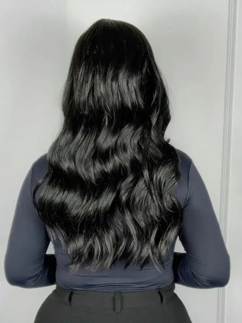 Lace Front Lamy Preta Ondulada