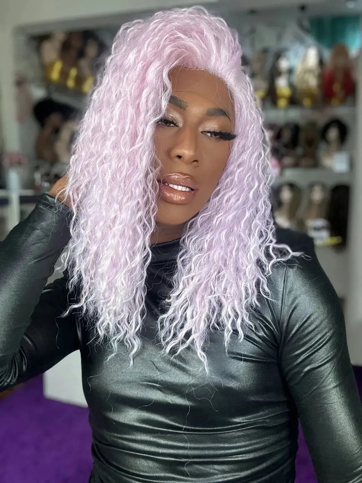 Lace Front Lavanda Missouri Cacheada Roxa - It's a Wig (Gringa)