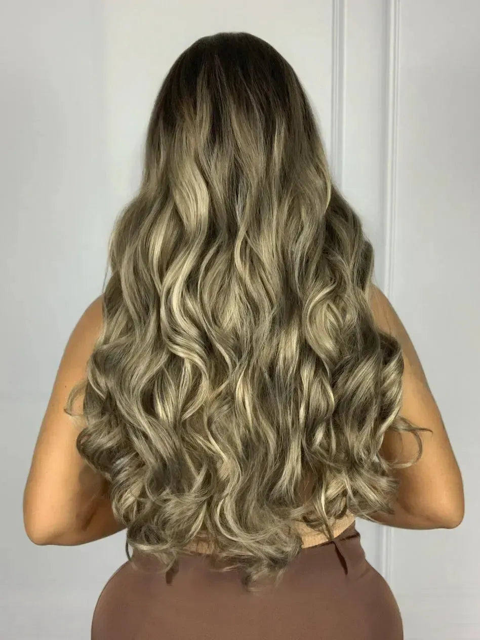 Lace Front Nathalia Castanho Luzes 23D Ondulada - Repartição Livre 13x3