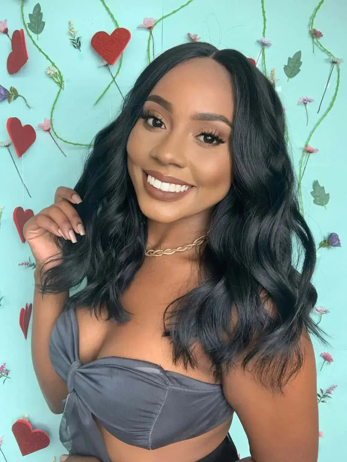 Lace Front Nely Preta Ondulada