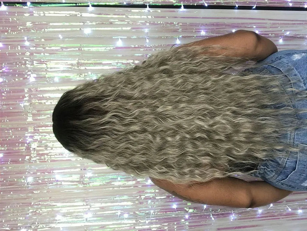 Lace Front Redentor Cinza Com Raiz Castanha Ondulado 75 cm