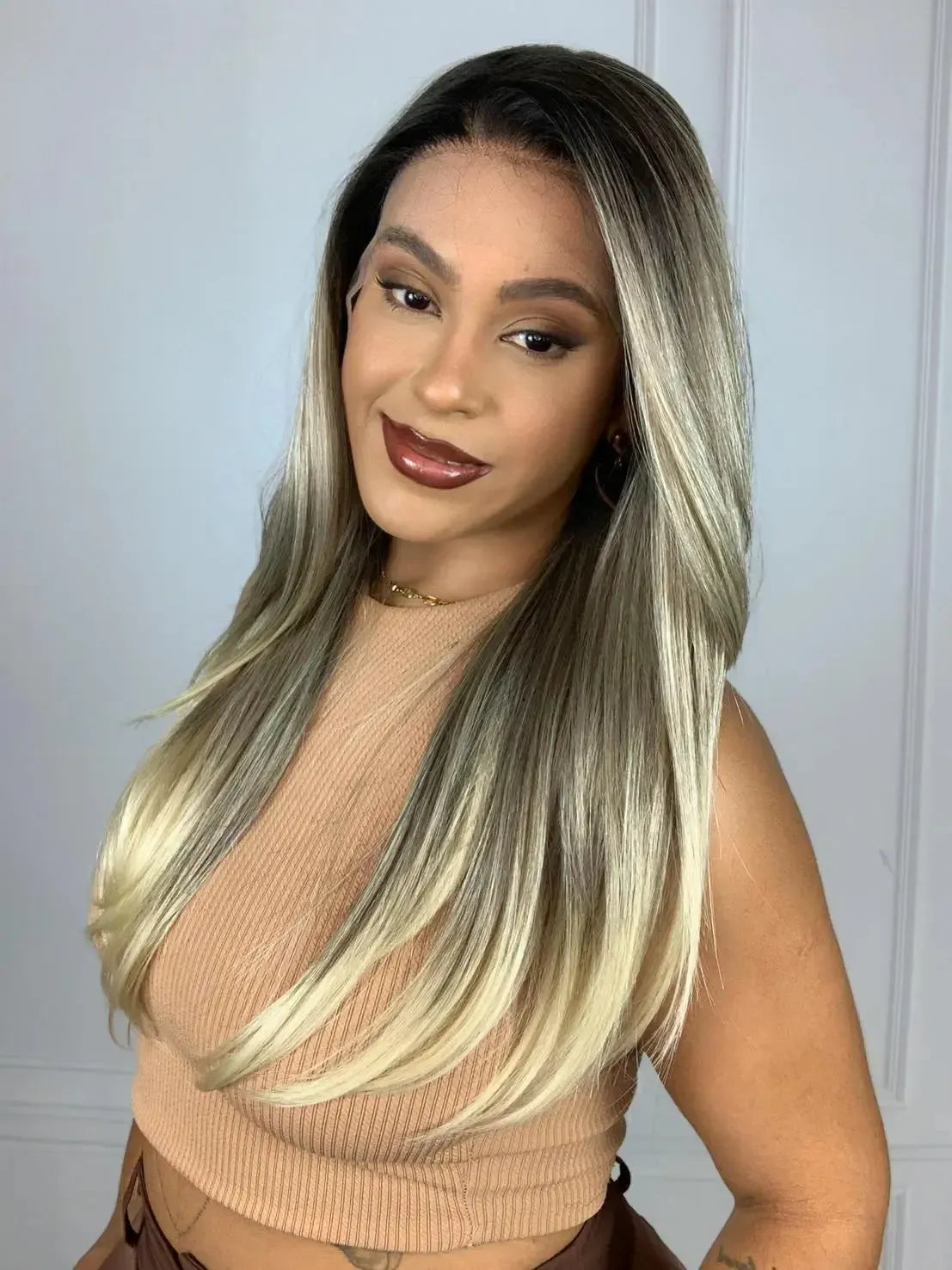 Lace Front Sonia Tela HD Loira 10/22 - Repartição Livre 13x6