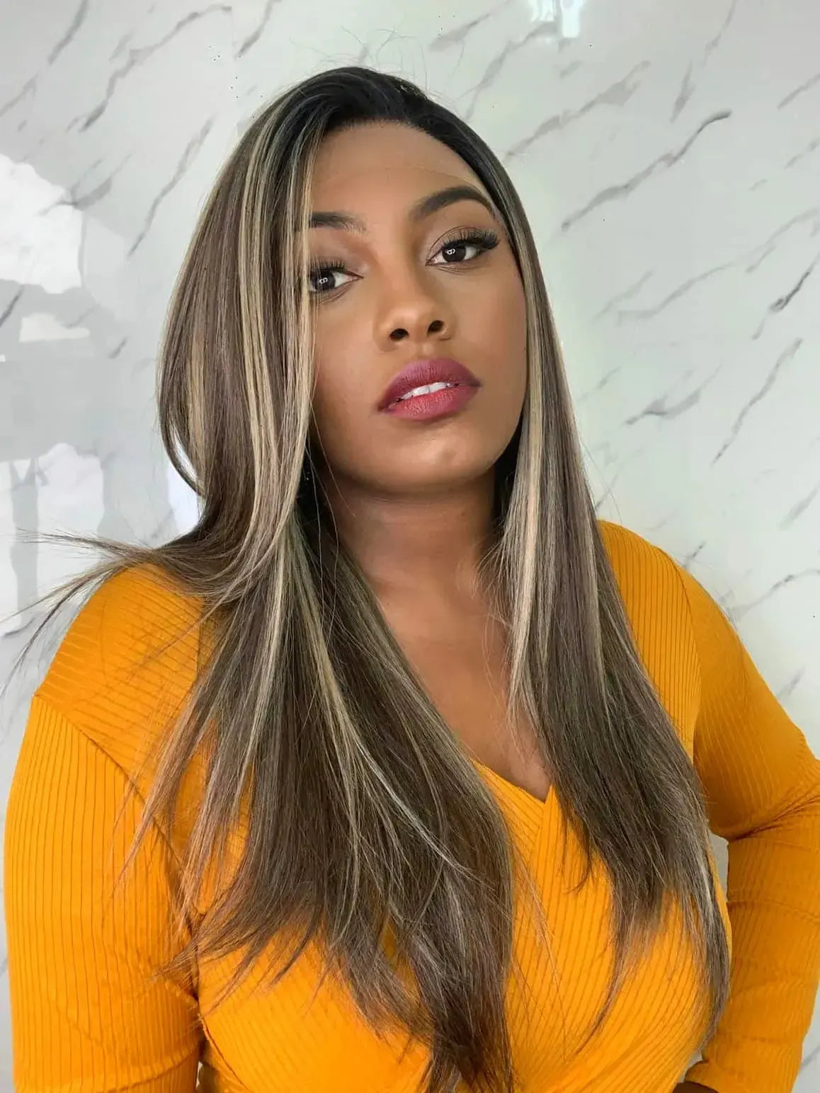 Lace Front Sonia Tela HD Preta com Luzes 26R - Repartição Livre 13x6