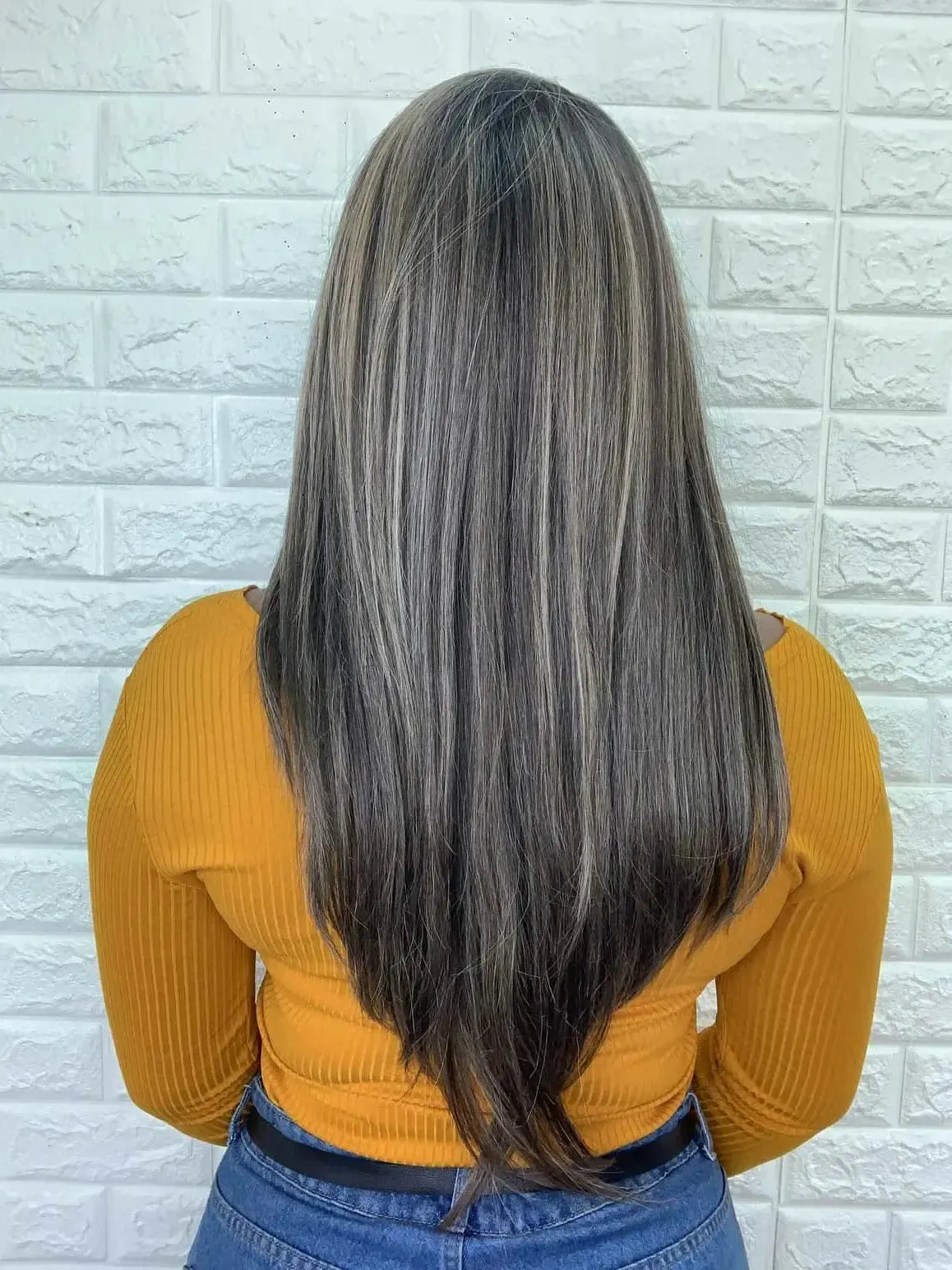 Lace Front Sonia Tela HD Preta com Luzes 26R - Repartição Livre 13x6